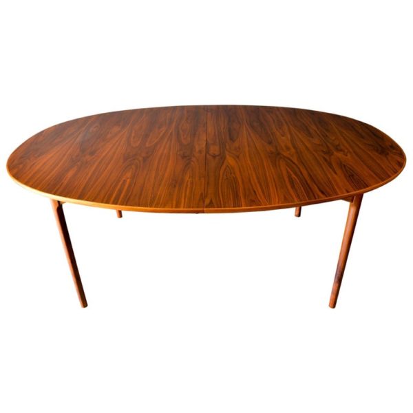 Danish Oval Dining Table in Teak with Two Leaves, Seats Upto 12, circa 1965