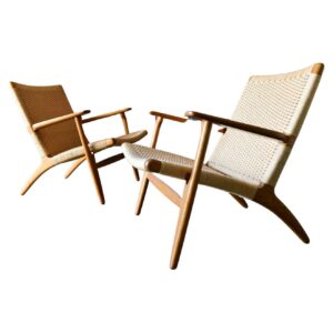 Pair of Hans Wegner CH25 Lounge Chairs, ca. 1960